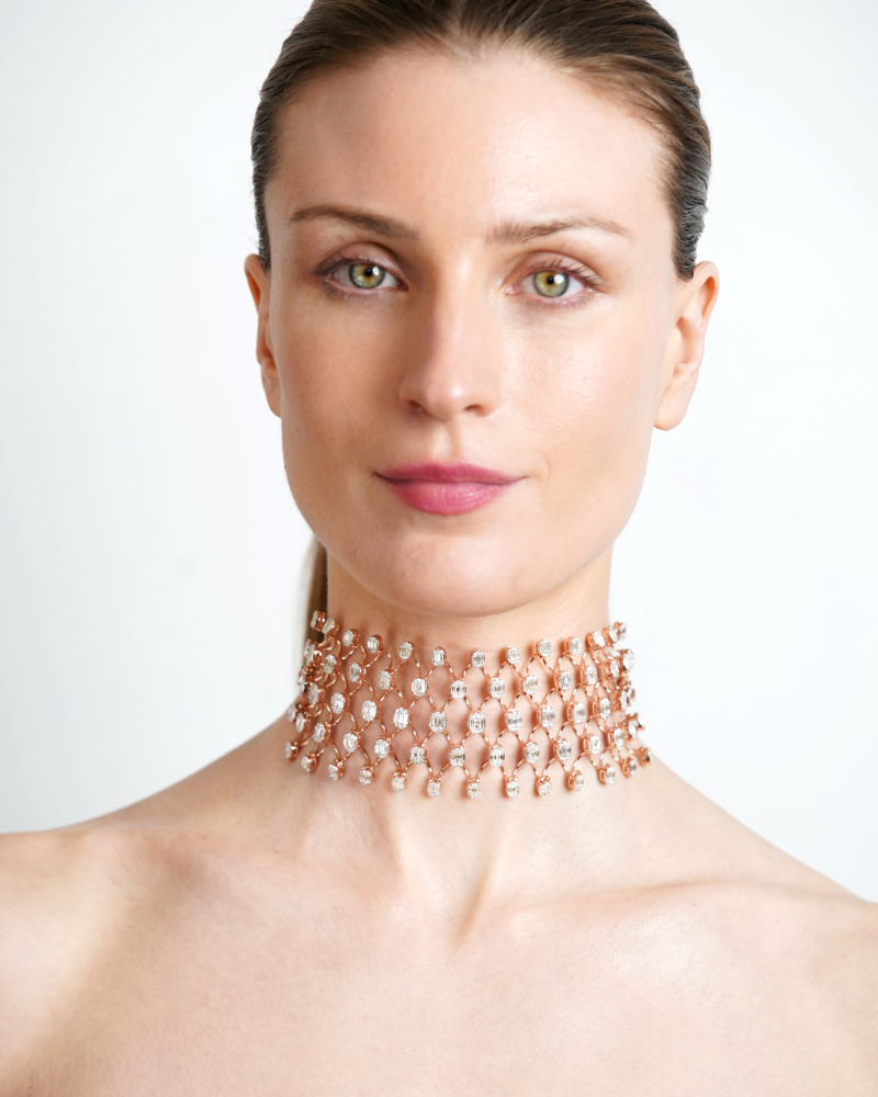 The Lattice Choker