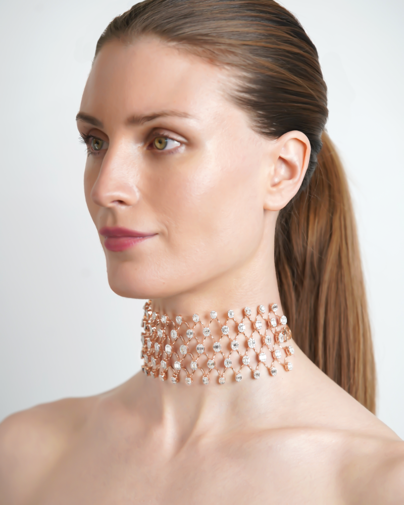 The Lattice Choker