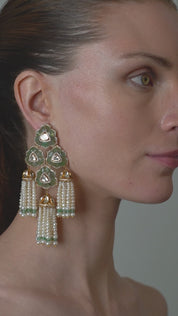 Emerald Romance Chandbaalis