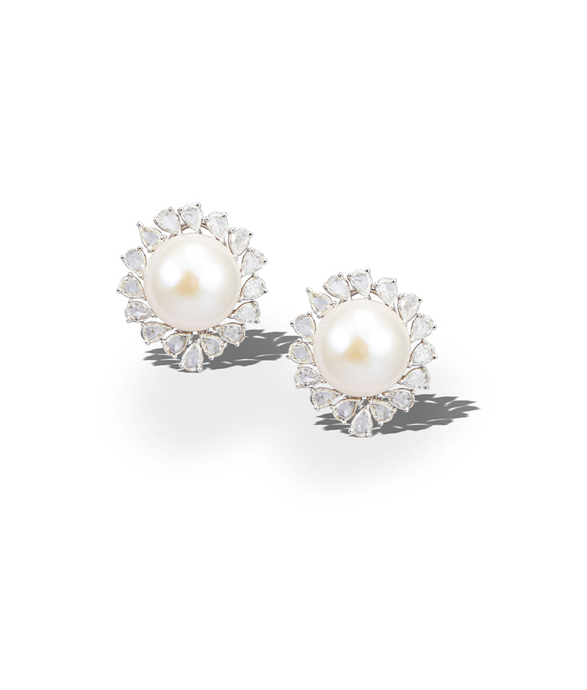 Pretty In Pearls Earrings