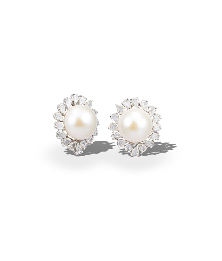 Pretty In Pearls Earrings